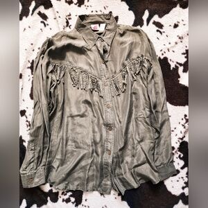 "NO BOUNDARIES" WOMEN'S 90'S SILK FRINGE BUTTON UP - GREEN MOSS
